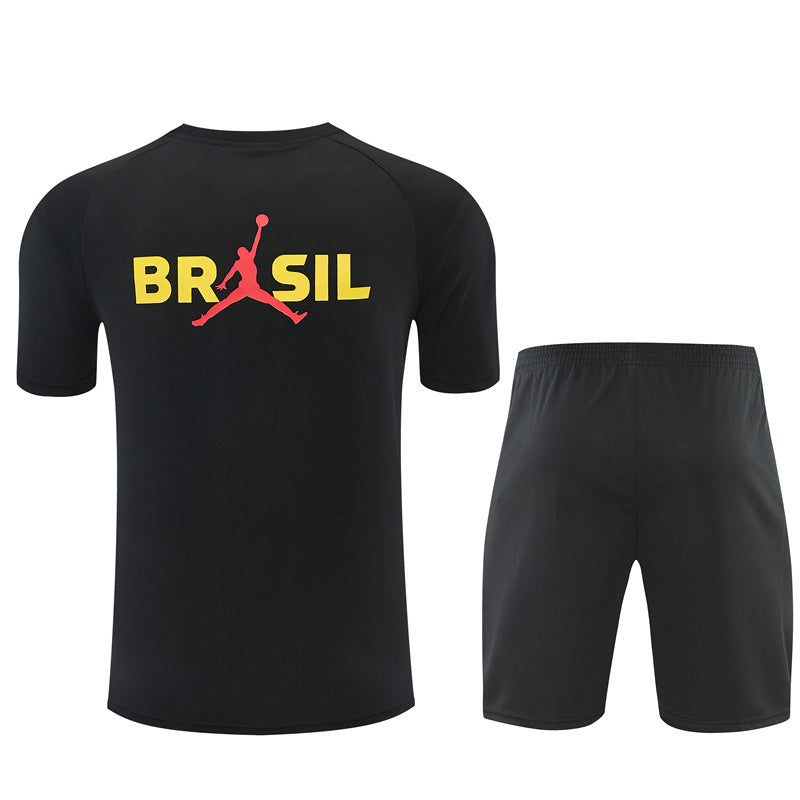 Brazilië trainingsset 2026/28 zwart/rood